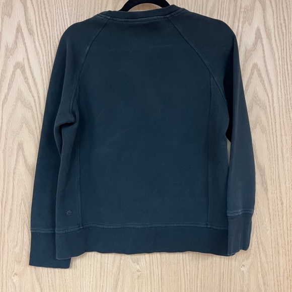 Lululemon Crew Neck Sweatshirt | Size 6 - Picture 2 of 3